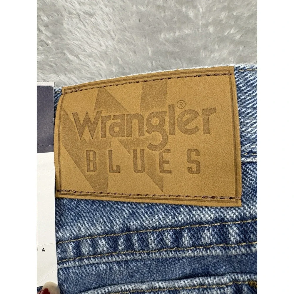 Wrangle Blues Men's 32x30 Relaxed Fit Blue Jeans Medium/Light Wash Outdoor Work